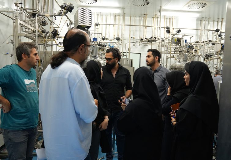 شرکت مادرتخصصی پالایش و پژوهش خون ، پروژه های نیمه تمام خط تولید (P1)را با دانش فنی خود به مقصد نهایی می رساند